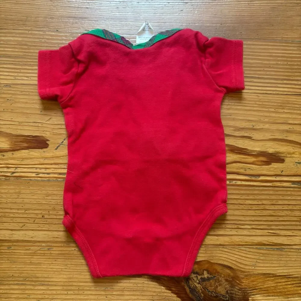 Ella Jackson holiday Christmas red plaid short sleeve baby bodysuit‎ SIZE 0-6M